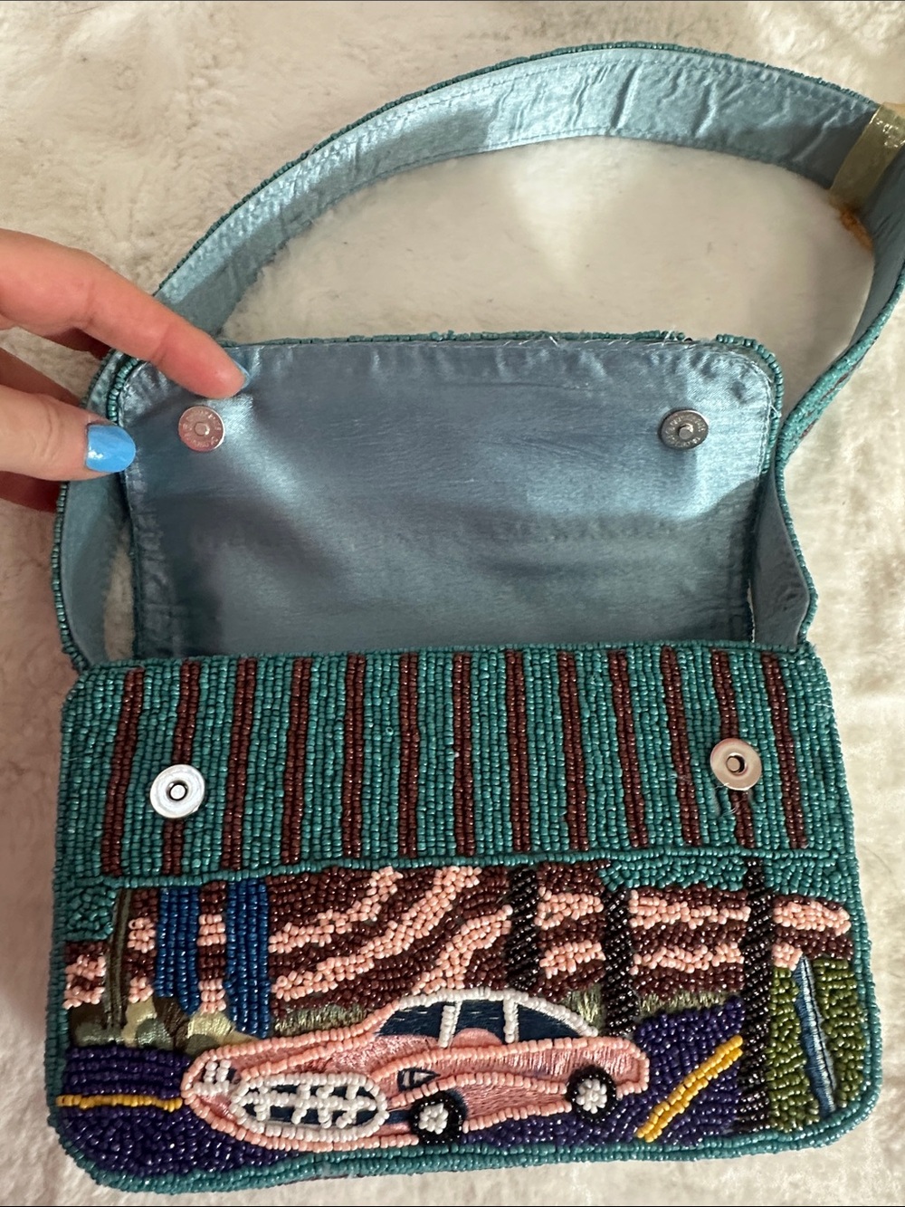 From India to you Las Vegas beaded shoulder bag - Picture 3 of 6